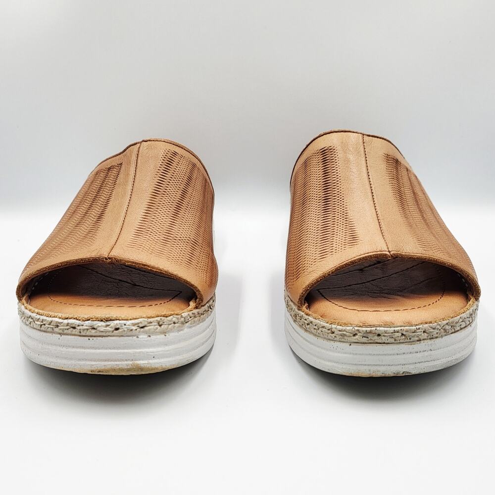 Anesha Beige Leather Perforated Upper Stitched Open-Toe Slip-On Sandals Women 39